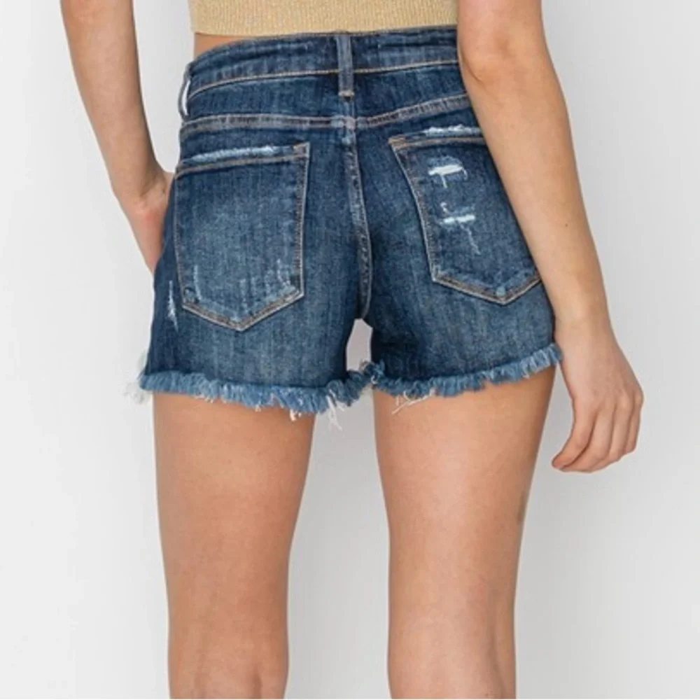 Plus Size Risen Button Front Mid Rise Shorts - Picture 3 of 5